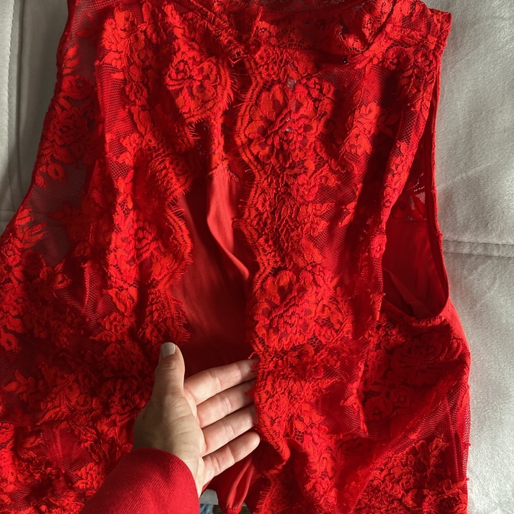 Open back - Picture 3 of 3